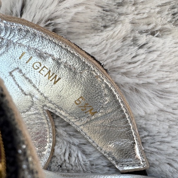 Donald J. Pliner Purple and Gold dragonfly Sandals size 5 1/2 - Picture 10 of 11